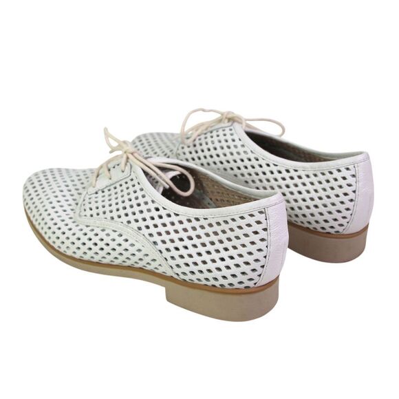 Chelsea Crew PERFORATED WHITE LEATHER LACE UP FLAT ROUND TOE OXFORD SHOES Sz 8 - Picture 3 of 12